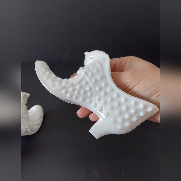 Fenton hobnail milk glass trinket shoe For sale individually - Picture 7 of 9